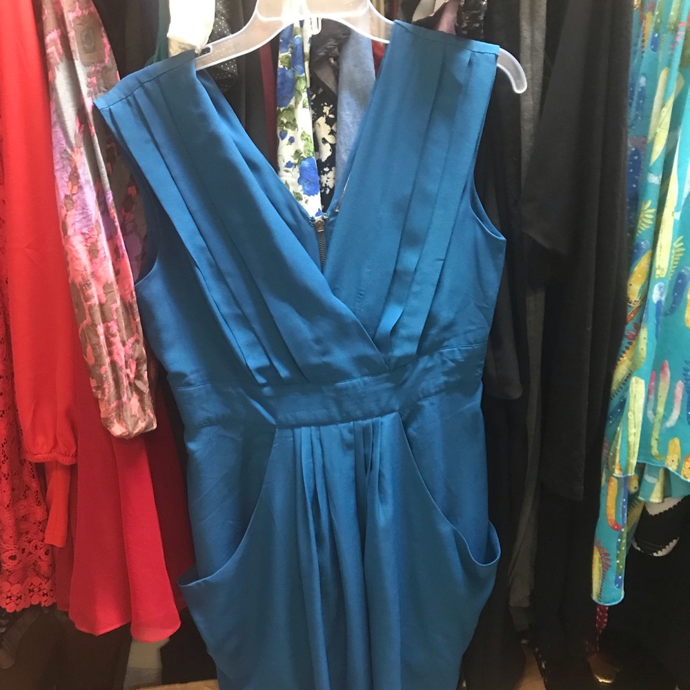 Cute blue pocket dress size M